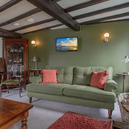 Holiday home Goody Bridge Barn *