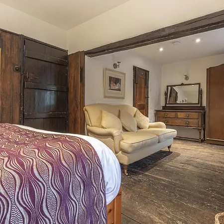 Goody Bridge Barn Holiday home