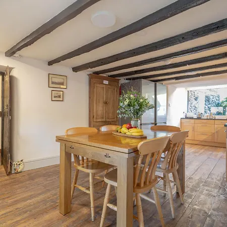 Holiday home Goody Bridge Barn